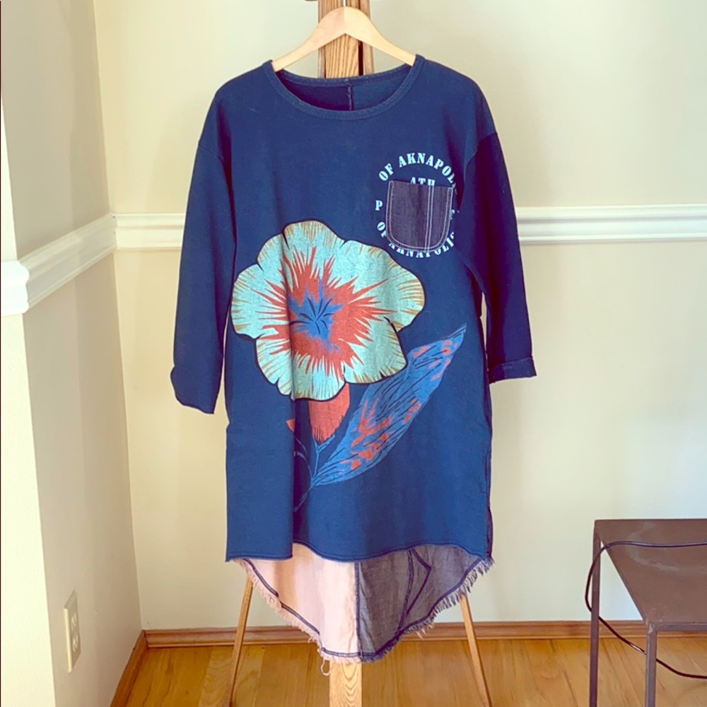 Mixed materials tunic, high-low hem tunic